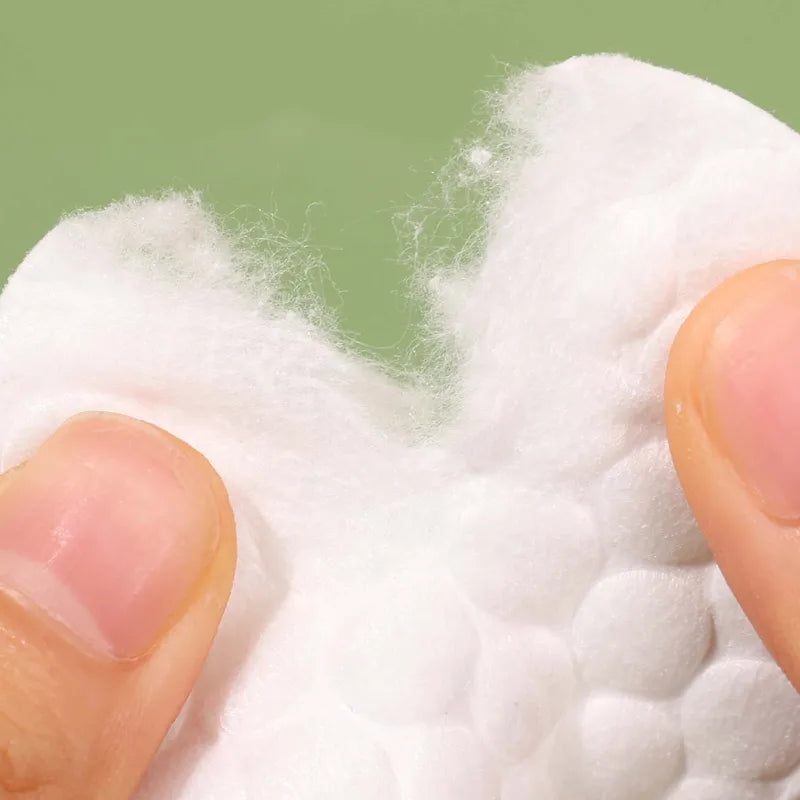 Disposable Cotton Pads for Makeup Removal and Skin Care - 200pcs, Soft & Gentle