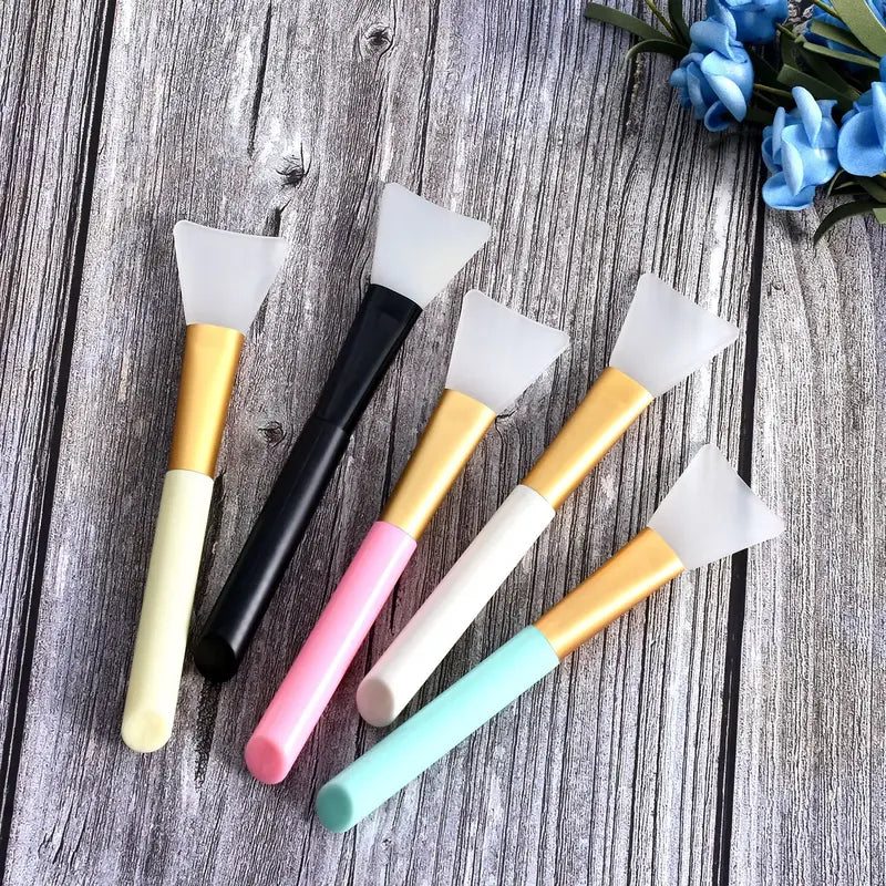 Silicone Facial Mask Brush for Skin Care - Reusable DIY Mud & Clay Application Tool