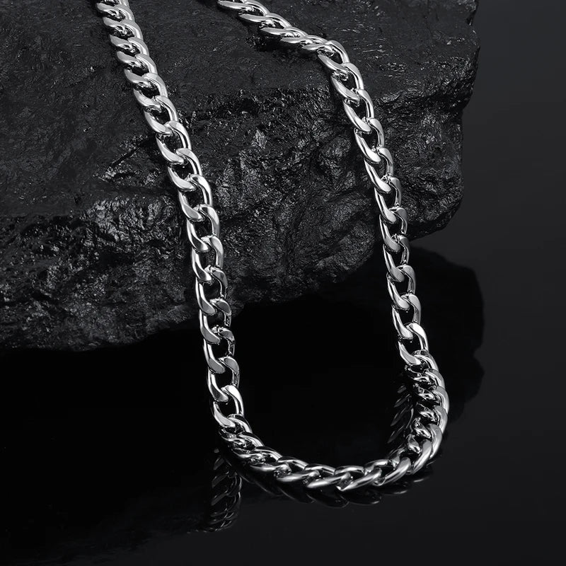 Classic Cuban Link Chain Necklace for Men and Women – Stylish Jewelry Gift