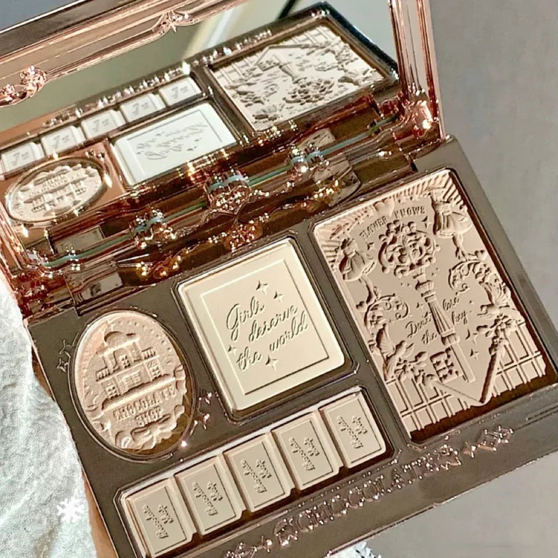 Highlighter & Contour Face Palette with 4 Universal Shades for Natural Glow