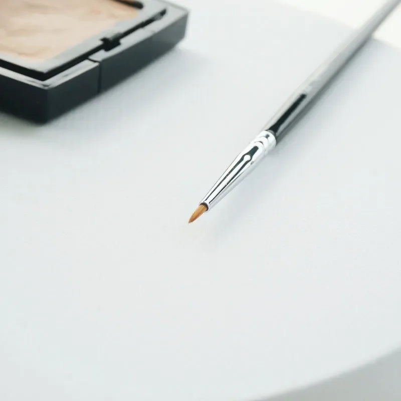 Eyeliner Makeup Brush Fine Liner Brush for Precise Liquid & Gel Lines