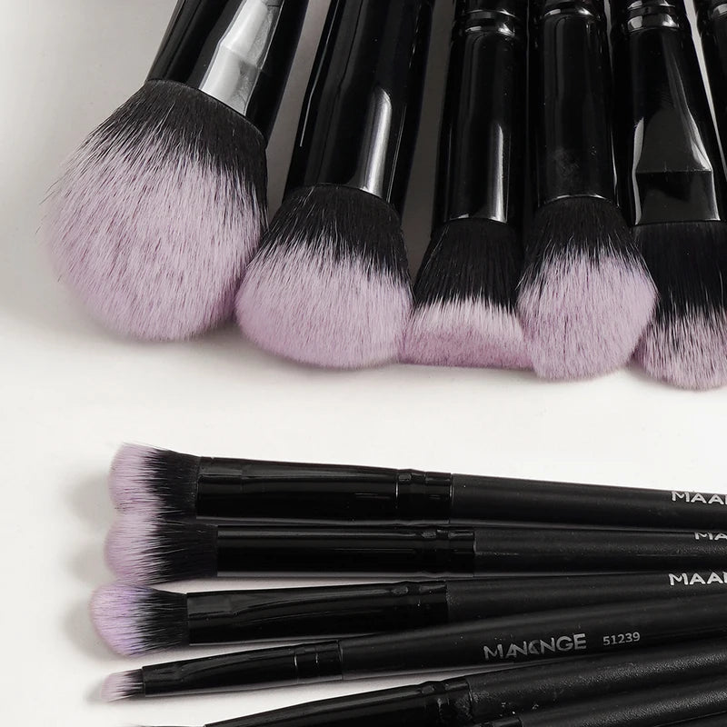 18-Piece Professional Makeup Brush Set with Blender Sponges - Beauty Tools
