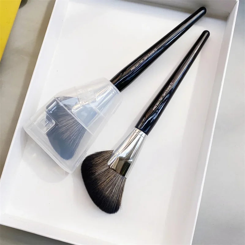 Pro Demi Fan Brush 72 Featherweight Soft Bristle Powder Makeup Brush