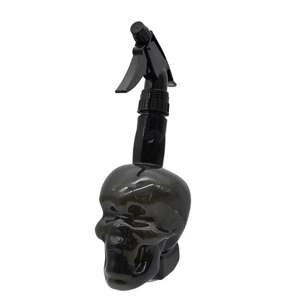Skull-Shaped Plastic Spray Bottle 500ml for Hair & Tattoo Studio Decor