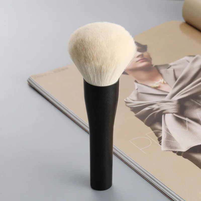 Large Powder Brush for Makeup - Soft Synthetic Bristles, Full Face Coverage