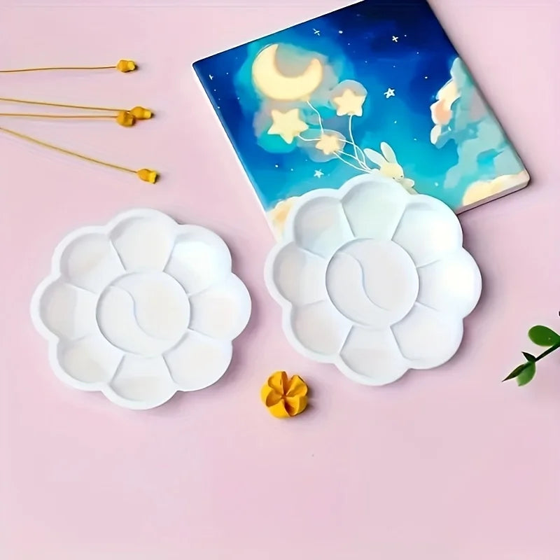 Mini Flower-Shaped Plastic Palette Set for Watercolor & Acrylic Painting - 30 Pack