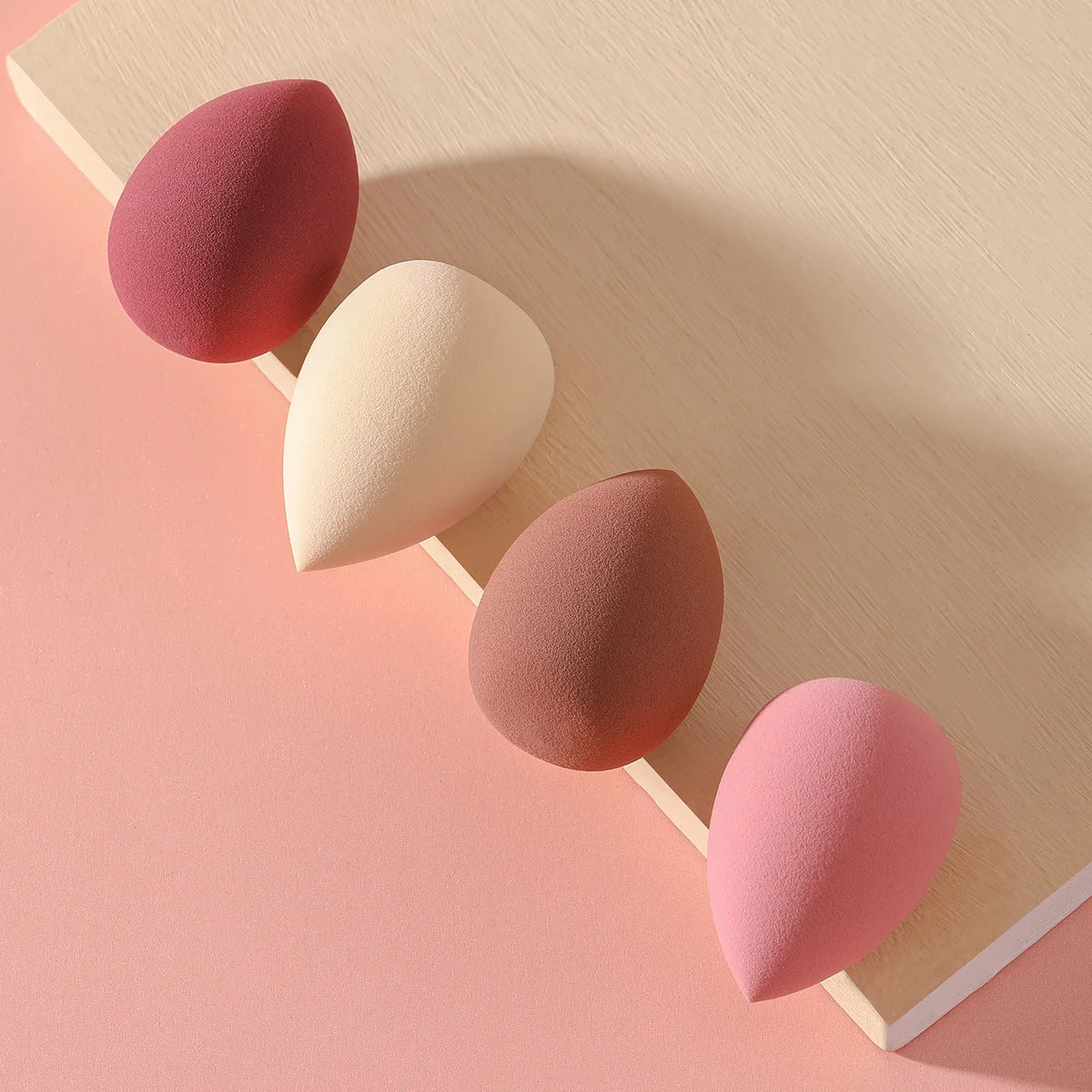 4 Pcs Makeup Egg Sponges Set - Foundation Blenders for Face Beauty