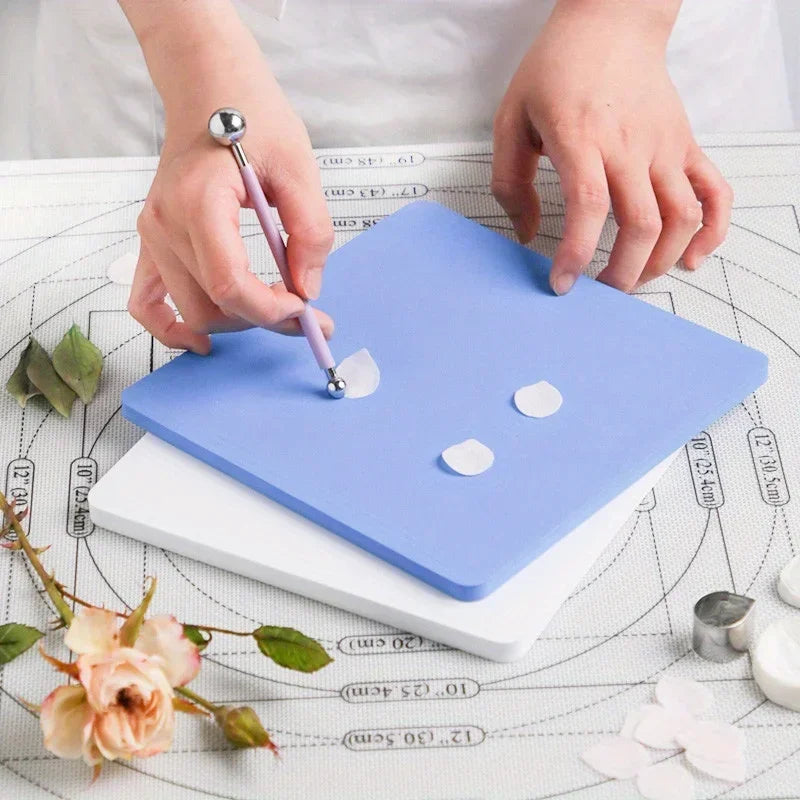 Multipurpose Fondant Flower Twist Mat - Edible Petal and Surface Tool