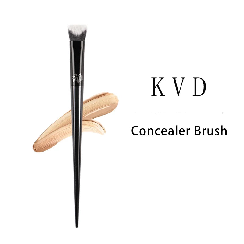 Makeup Brush Concealer Brush Soft Fiber Hair Black Handle for Women