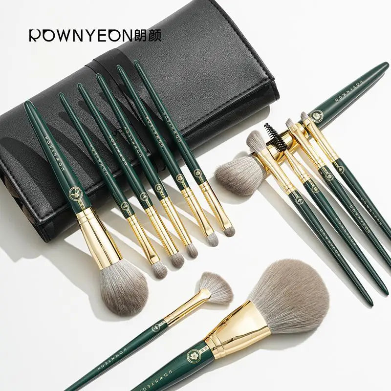 Professional Makeup Brush Kit - Custom Cosmetic Brush Set for Beauty Artists
