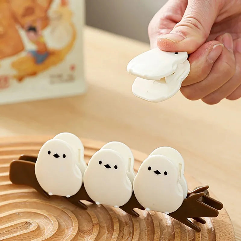 Magnetic Food Bag Sealing Clips - Moisture-Proof Reusable Snack & Milk Storage