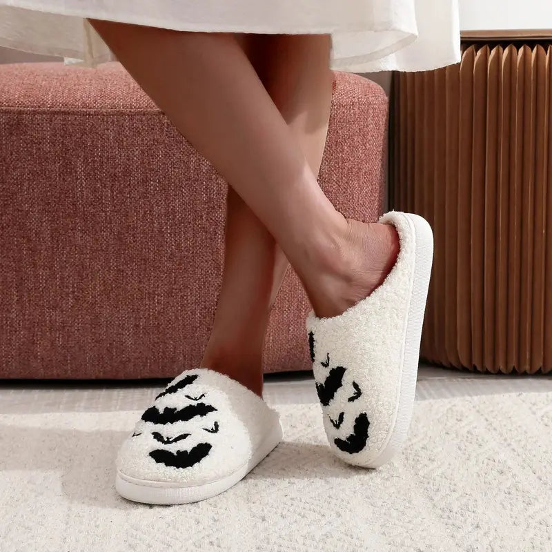 Halloween Bat Pattern Embroidered Plush Indoor Slippers - Non-Slip Warm Woolen Cotton Footwear for Men & Women