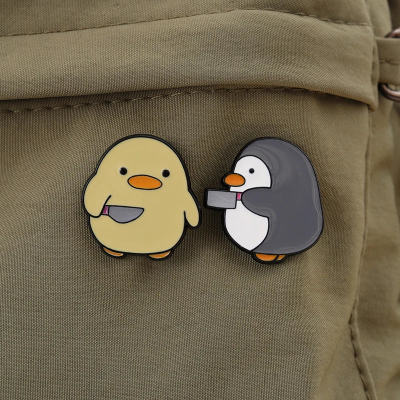 Cute Penguin Enamel Pin Badge Animal Brooch Jewelry for Women Gift Wholesale