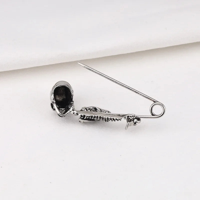 Retro Skull Punk Style Halloween Brooch Dark Skull Pin Accessory
