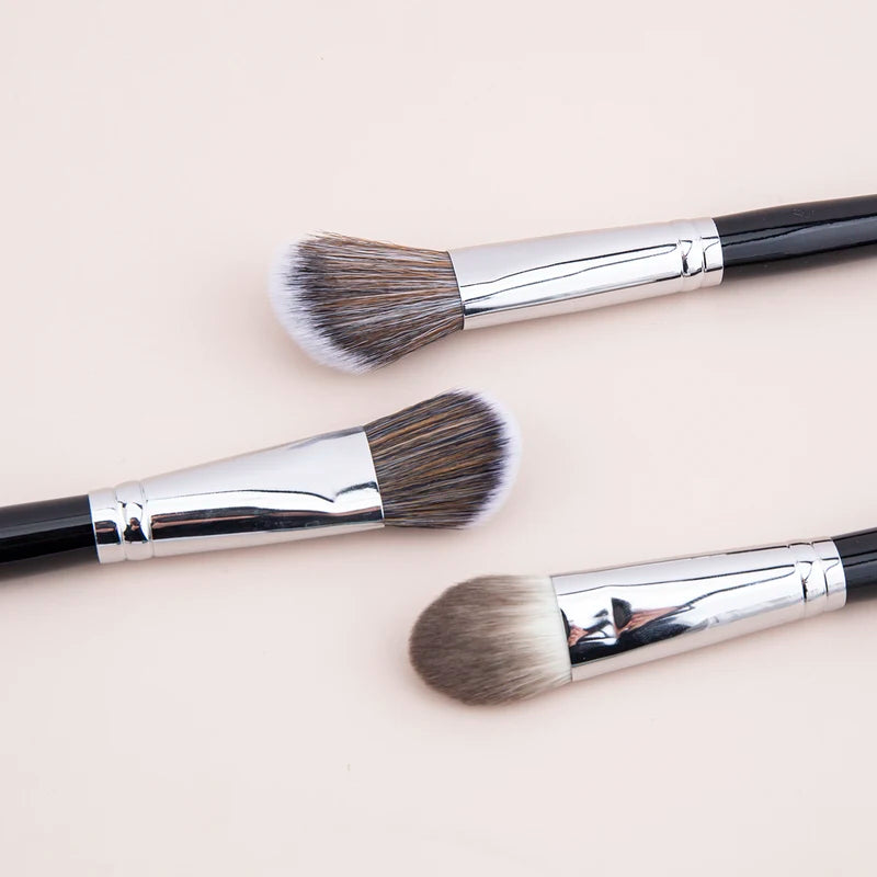 Cream Blush Brush for Powder & Stippling Application - Professional Makeup Tool