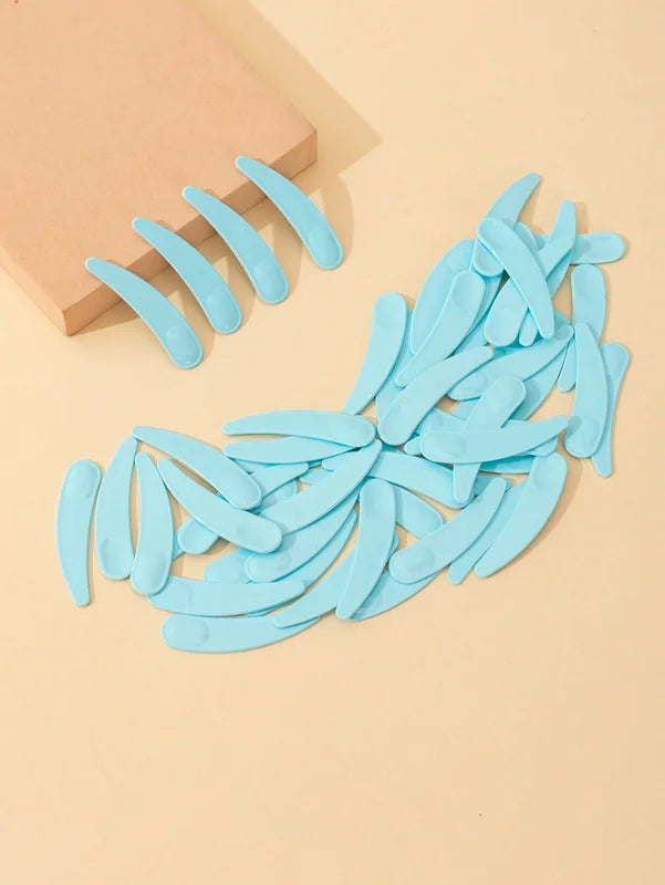 Disposable Crescent Face Mask Spatulas 50-Pack for Skincare Application