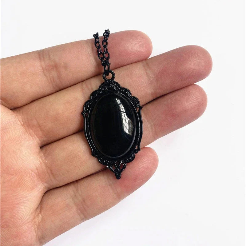 Vintage Gothic Red and Black Quartz Crystal Cameo Pendant Necklace for Women and Gift
