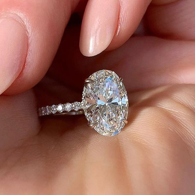 Oval CZ Ring Band - Dazzling Four-Prong Wedding Anniversary Gift for Wife & Girlfriend