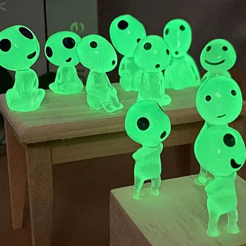 Glow-in-The-Dark Miniature Tree Spirits for Micro Landscape Decoration - 10pcs