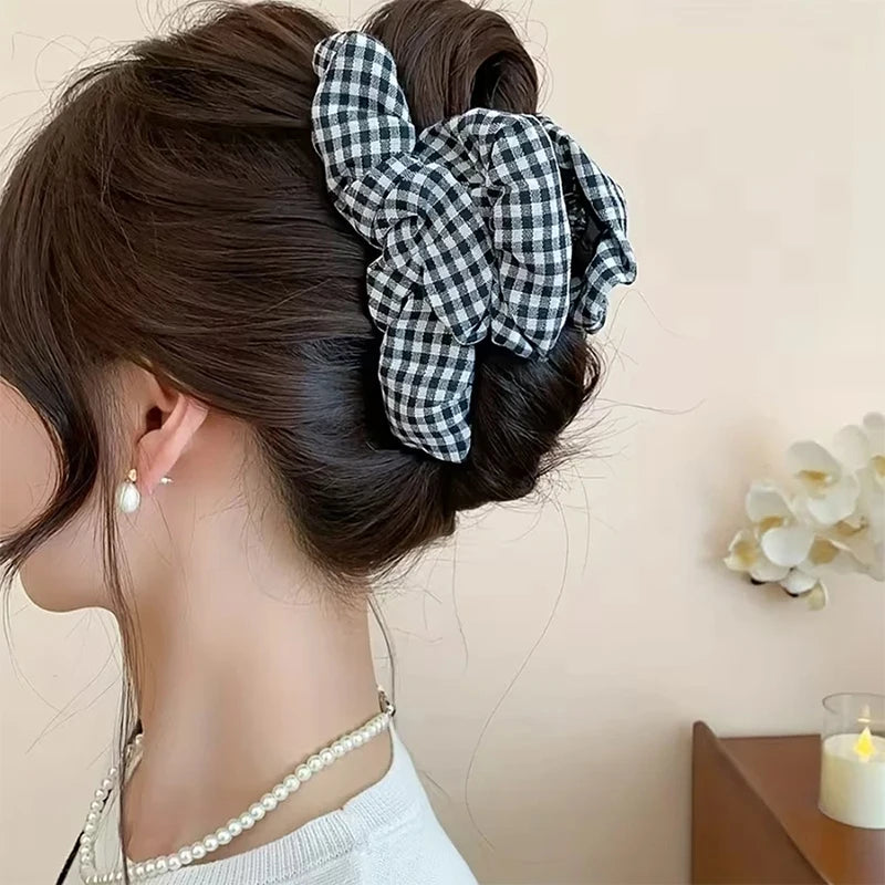Korean-Style Black and White Checkered Bubble Hair Clip - Minimalist Shark Hairpin