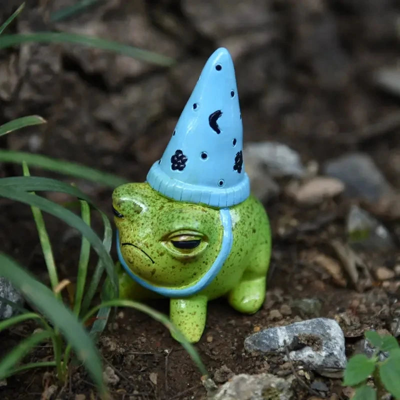 Cute Frog Garden Statue Party Hat Decor for Courtyard and Halloween Gifts