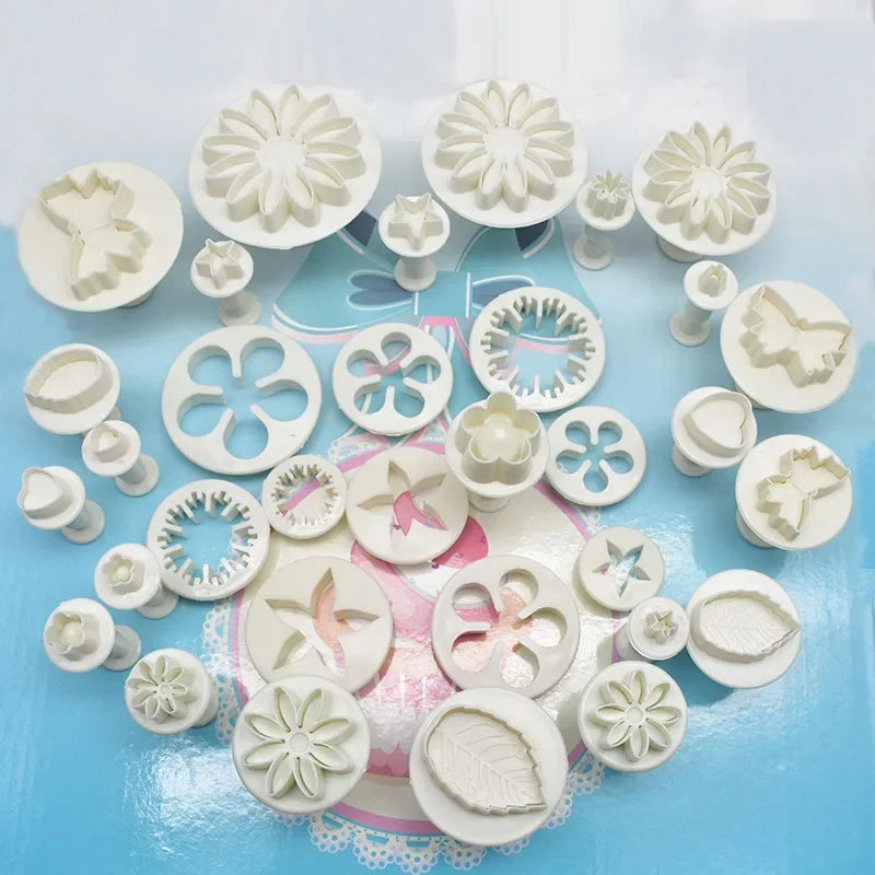 33PCS Fondant Cutter Set for Cake Decorating & Cookie Molds - DIY Baking Tools