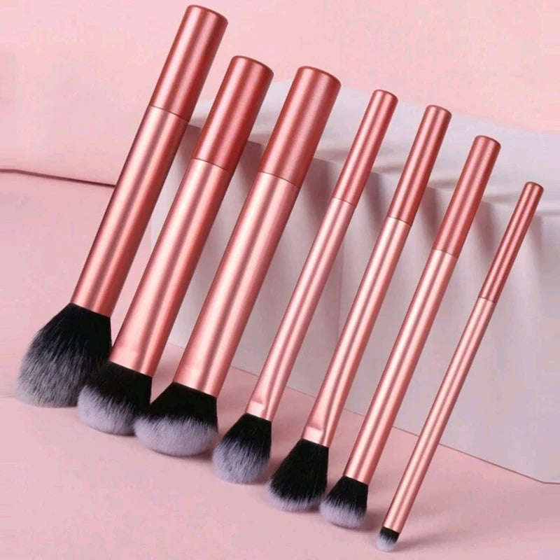 Professional Makeup Brush Set with Travel Pouch - Blush, Concealer, Eye Shadow & Powder Brushes