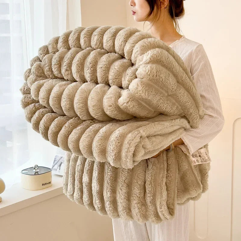 Luxury Solid Color Rabbit Velvet Blanket - Thick Warm Flannel for Bedroom & Living Room