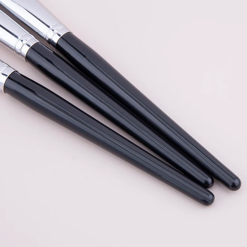 Cream Blush Brush for Powder & Stippling Application - Professional Makeup Tool