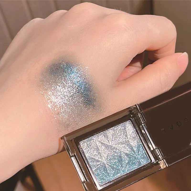 Metallic Gradient Eyeshadow Palette with Glitter and High Pigment Colors for Party & Makeup
