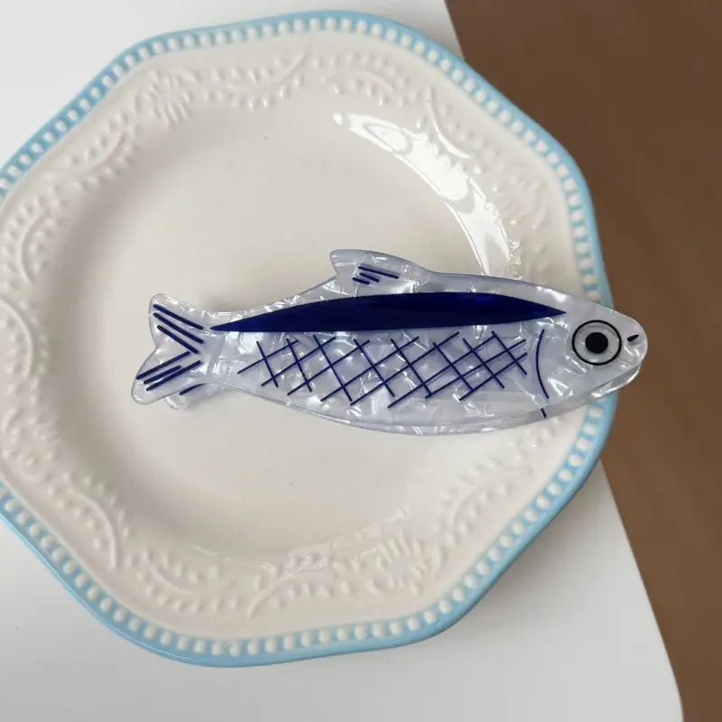 Cute Fish-Shaped Back-of-Head Hair Clip - Small Hair Accessory for Daily Wear