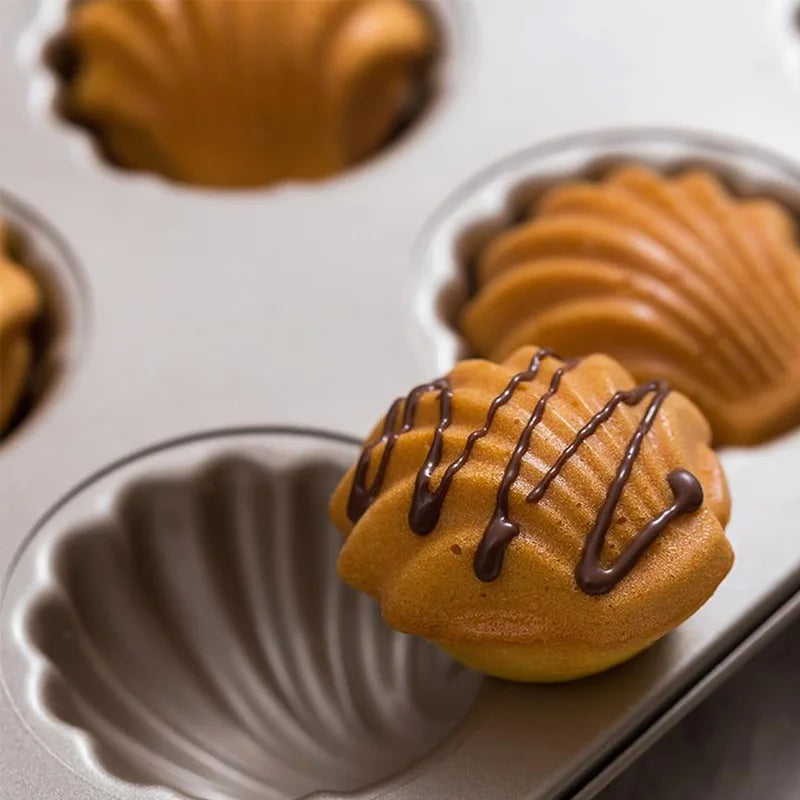 Madeleine Cake Mold 9-Cavity Non-Stick Shell Shaped Baking Pan - Carbon Steel