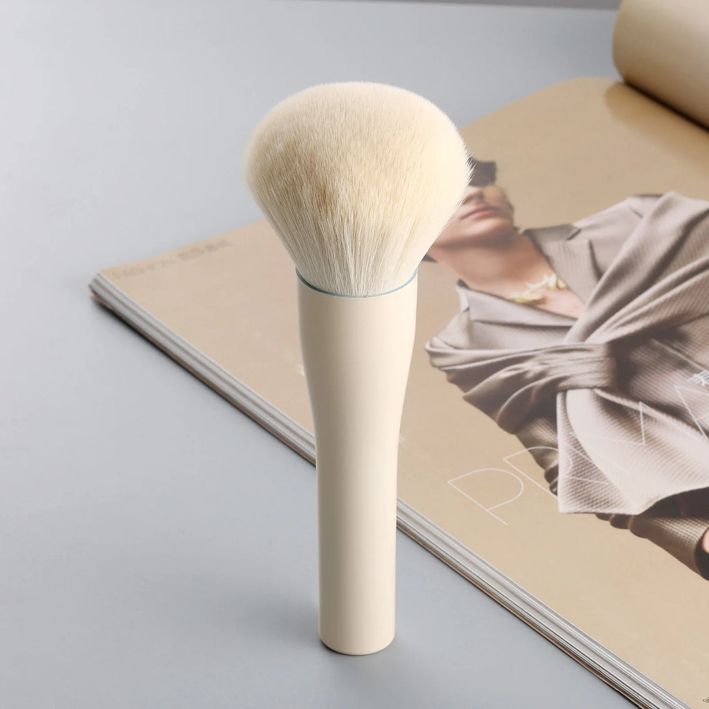 Large Powder Brush for Makeup - Soft Synthetic Bristles, Full Face Coverage