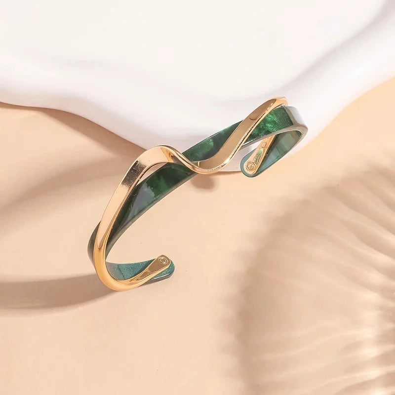 Elegant Metal Textured Bangle - Minimalist Curved Jewelry Bracelet
