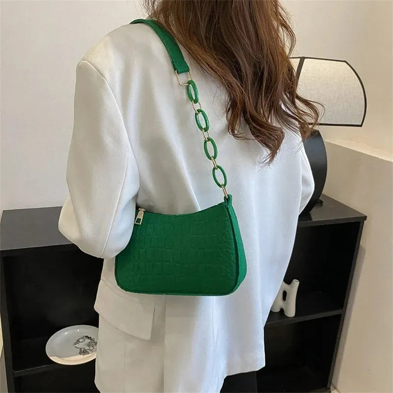 Retro Small Square Shoulder Bag for Autumn 2024 - Casual Handheld Underarm Crossbody