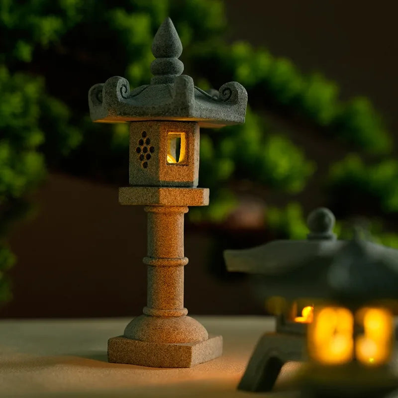 Mini Pagoda Lantern Garden Decor for Zen Yard and Aquarium