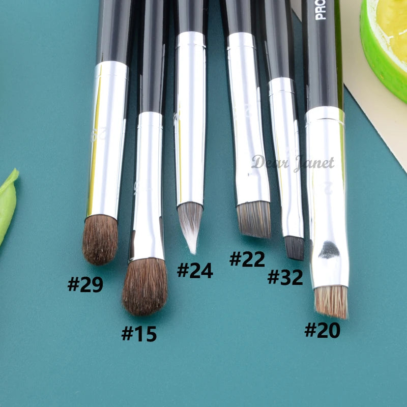 Professional Makeup Brush Set with Synthetic and Natural Hair for Face and Eyes