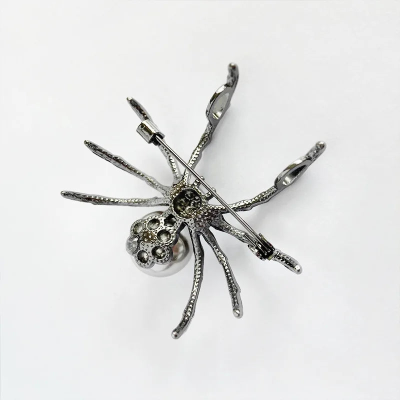 Unisex Creative Spider Brooch Pin - Exaggerated Metal Accessory for Parties and Festivals