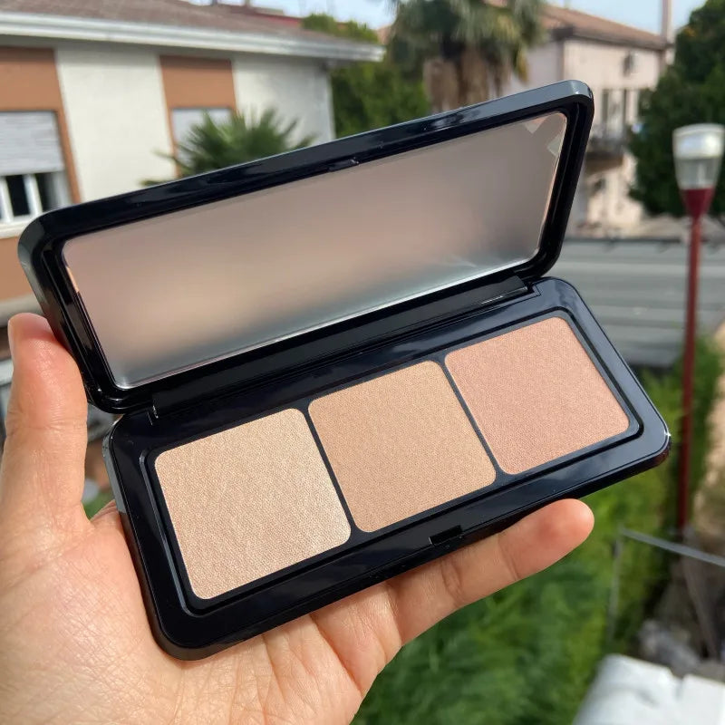 Contour & Highlighter Face Palette for Nose & Jawline Sculpting with Mirror