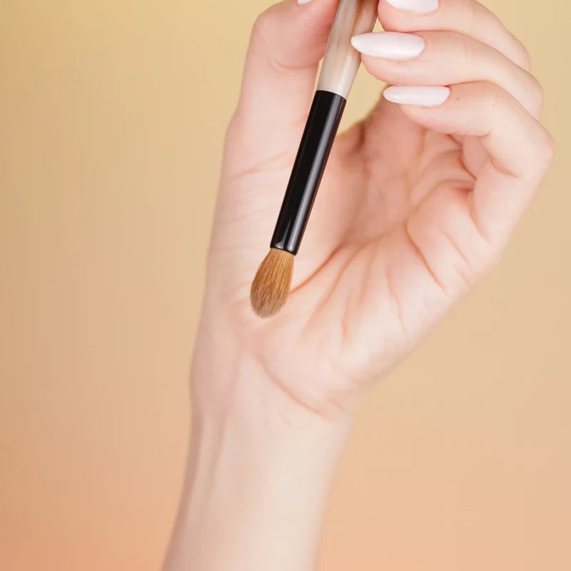 Professional Handmade Makeup Brush with Kolinsky Hair - Eye Shadow Brush