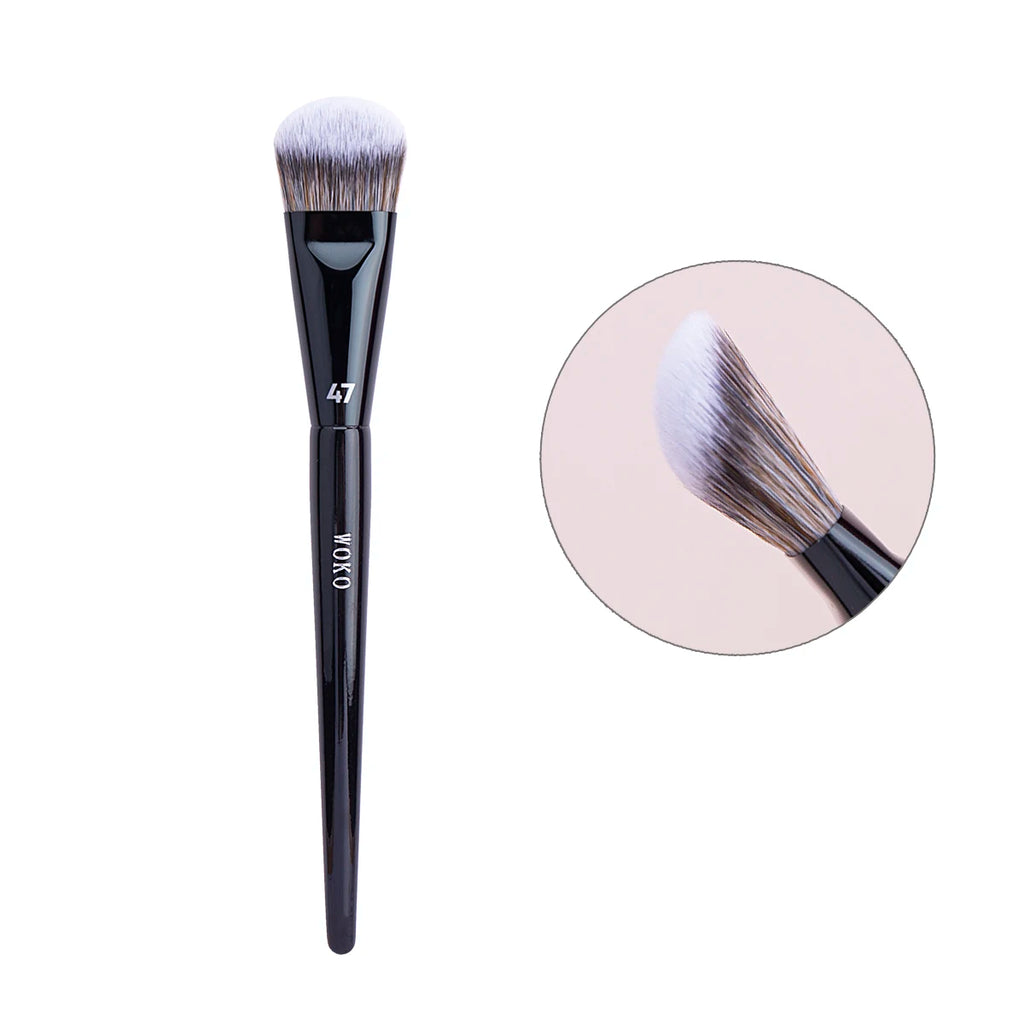 Angled Makeup Brush for Foundation Blush & Cream Blending - Professional Cosmetic Tool