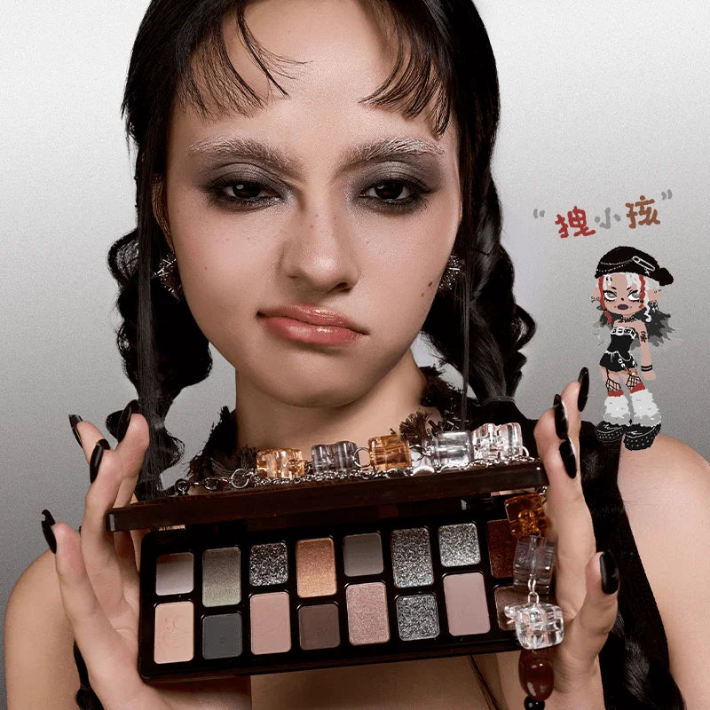 Vibrant Matte Eyeshadow Palette with 16 Colors - Long Lasting Makeup Set