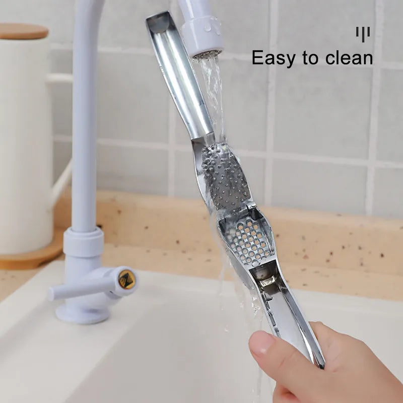 Manual Garlic Press with Ergonomic Grip - Anti-Rust Kitchen Tool for Mincing & Crushing