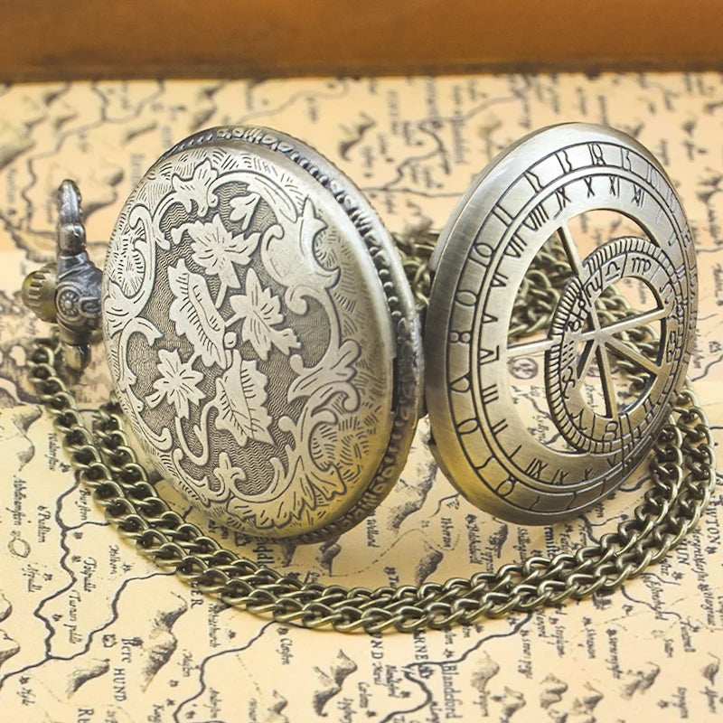 Retro Charm Quartz Pocket Watch Necklace Pendant - Geometric Hollow Carving