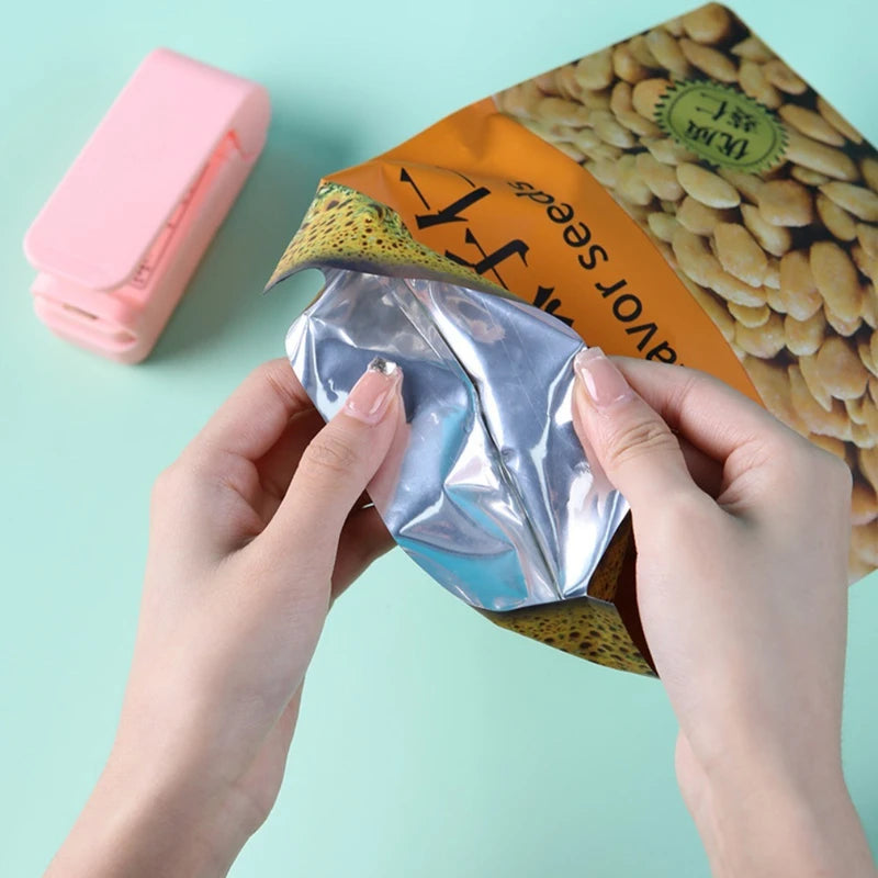 Mini Bag Sealer Machine for Food & Plastic Bags - Thermal Plastic Sealer