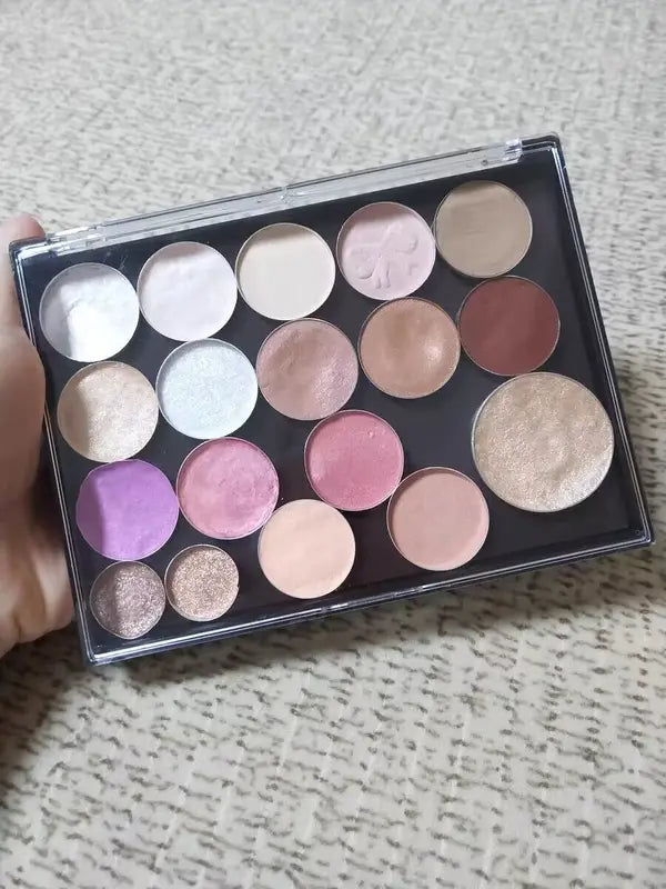 Magnetic Eyeshadow Palette with 20 Metal Stickers Makeup Storage Box DIY Cosmetic Organizer