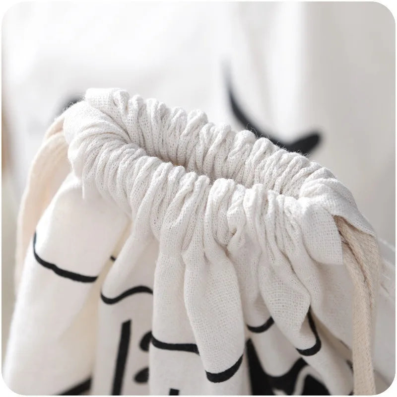 Mesh Laundry Wash Bag for Clothes - Reusable Washable Mesh Bag for Washing Machine