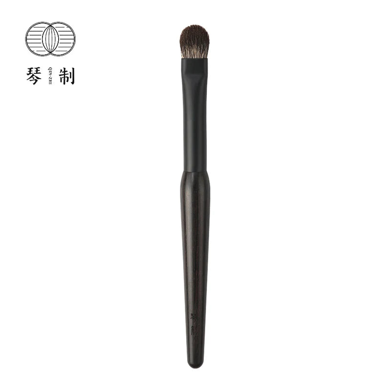 Professional Handmade Eye Shadow Brush with Ebony Wood Handle and Lynx Hair - Medium Size