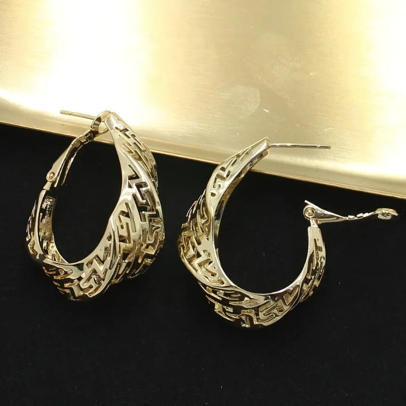 Gold Necklace Jewelry Set for Women Hollow Pendant Earrings Wedding Gift