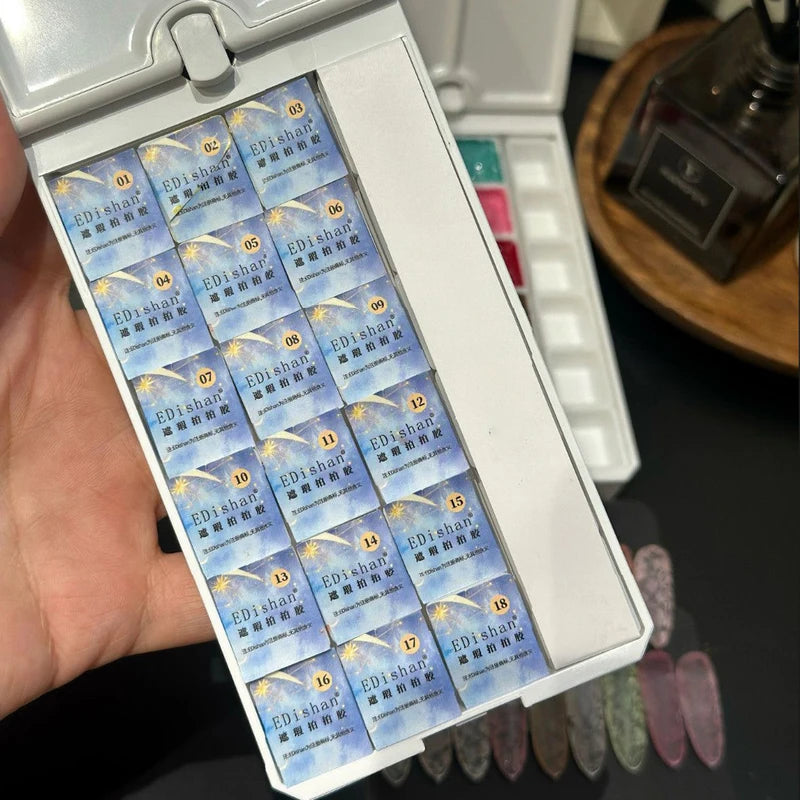 No-Wipe Butterfly Nail Art Palette with 18 Color Mixing Gels for Gradient & Ombre Effects